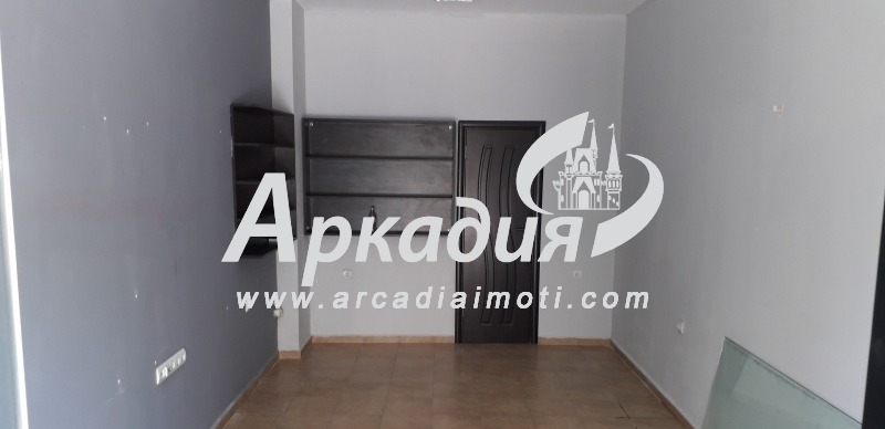 Продава МАГАЗИН, град Пловдив, Въстанически • 69900 € / 136712.52 лв. • 93134370 1