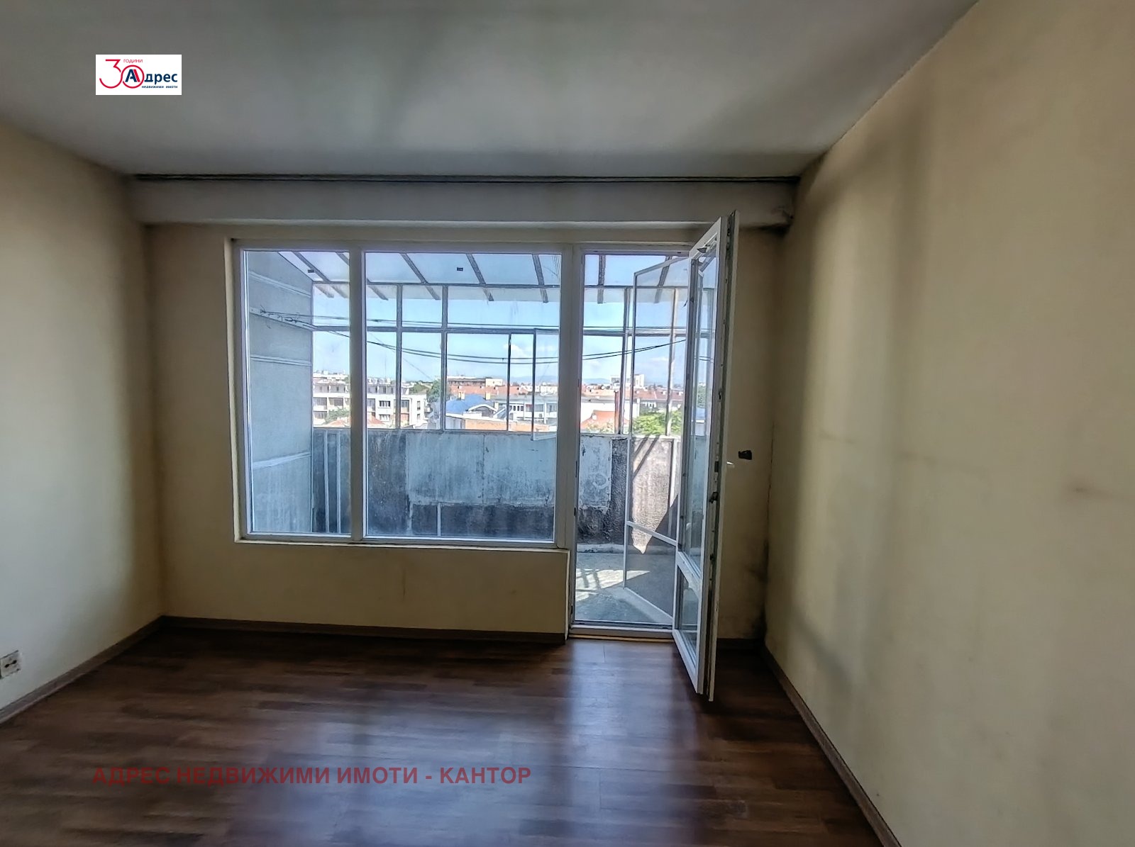 Продава 2-СТАЕН, гр. Пазарджик, Идеален център, снимка 2 - Апартаменти - 54966845