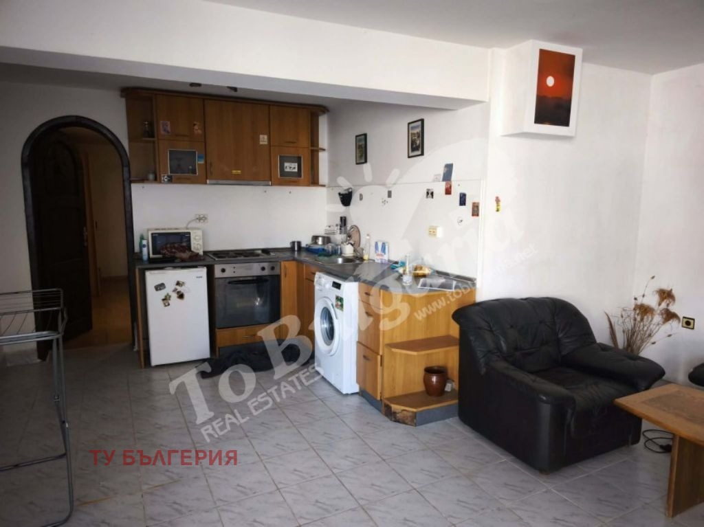 Продава 2-СТАЕН, гр. Велико Търново, Стара част, снимка 2 - Апартаменти - 55278956