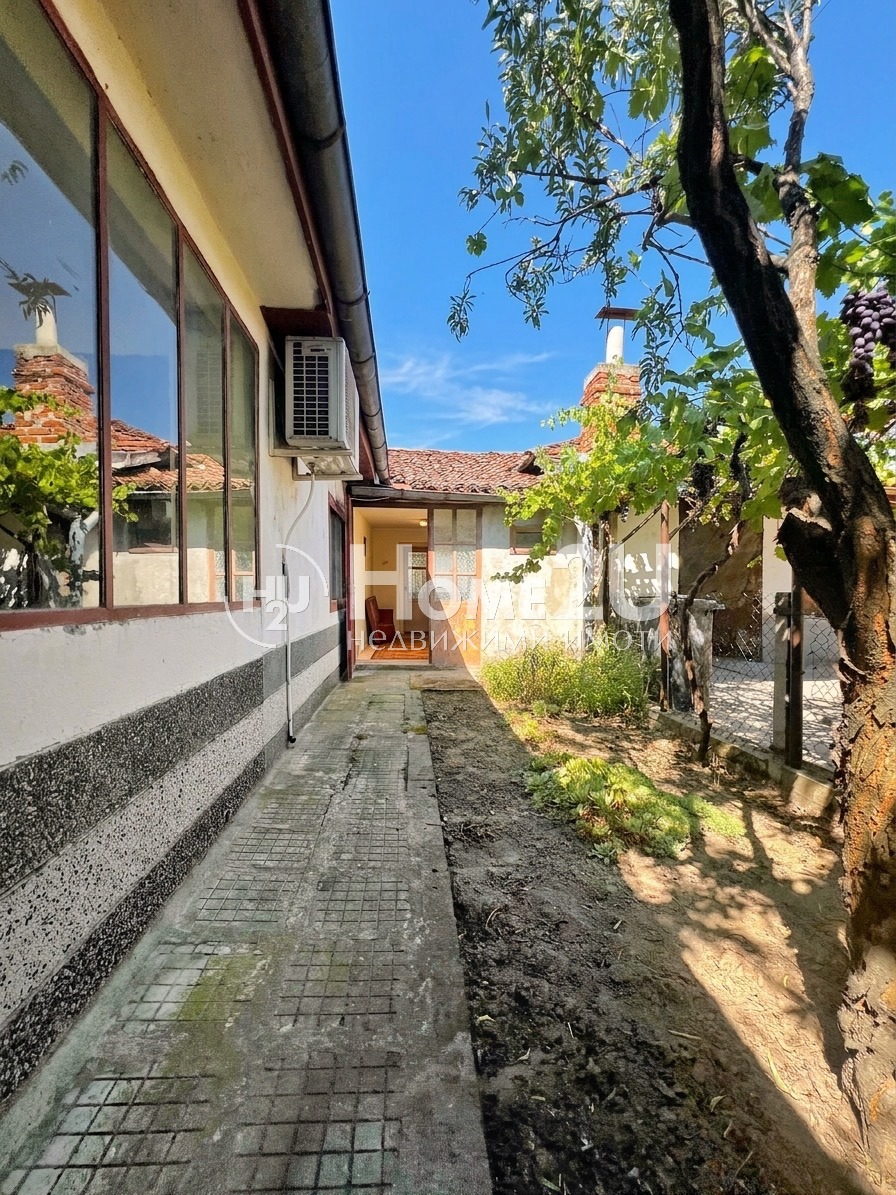 Продава КЪЩА, с. Искра, област Пловдив, снимка 12 - Къщи - 51446477