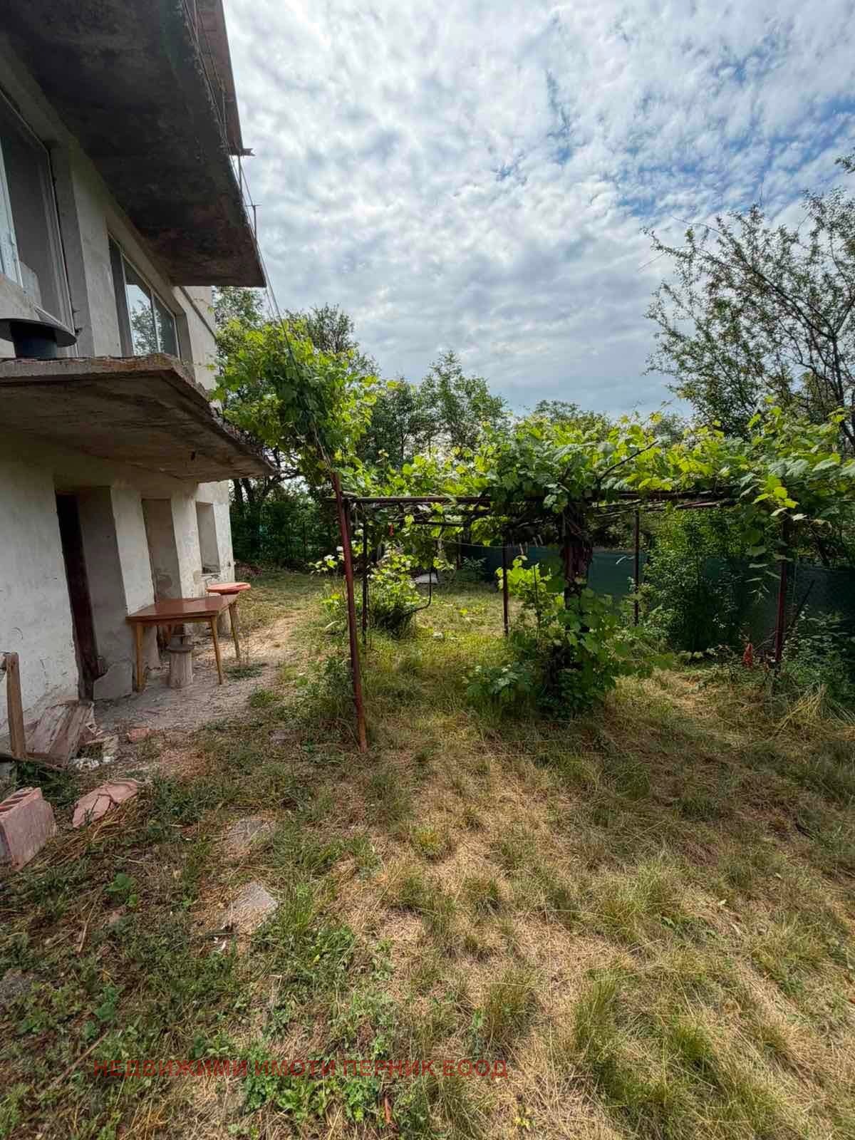Продава КЪЩА, с. Лялинци, област Перник, снимка 9 - Къщи - 55118904