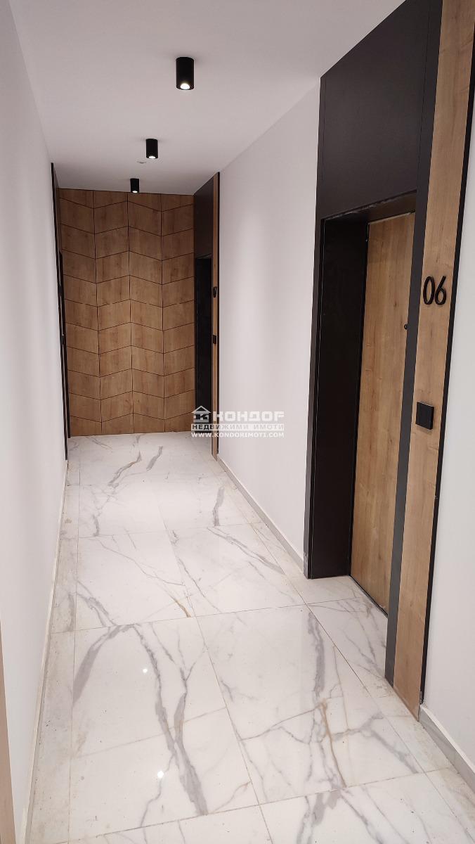 En venta  1 dormitorio Plovdiv , Tsentar , 72 metros cuadrados | 75160538 - imagen [2]