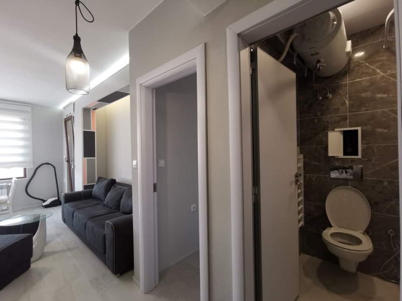 Продава  2-стаен град Плевен , Широк център , 60 кв.м | 23824857 - изображение [7]