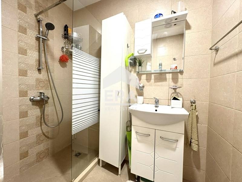 Продава 2-СТАЕН, гр. Велико Търново, Център, снимка 12 - Апартаменти - 54680182
