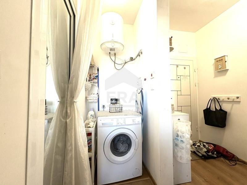 Продава 2-СТАЕН, гр. Велико Търново, Център, снимка 11 - Апартаменти - 54680182