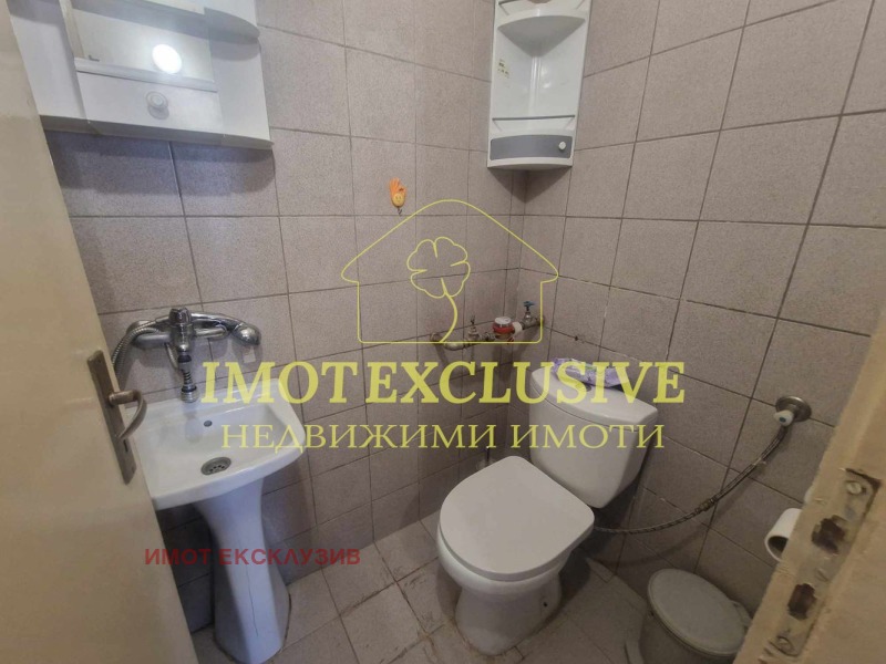 For Sale  3+ bedroom Plovdiv , Komatevski vazel , 152 sq.m | 61674496 - image [12]