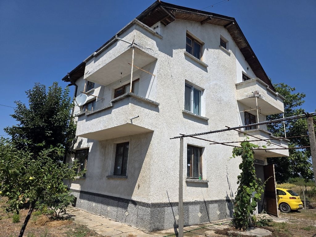 Продава КЪЩА, с. Труд, област Пловдив