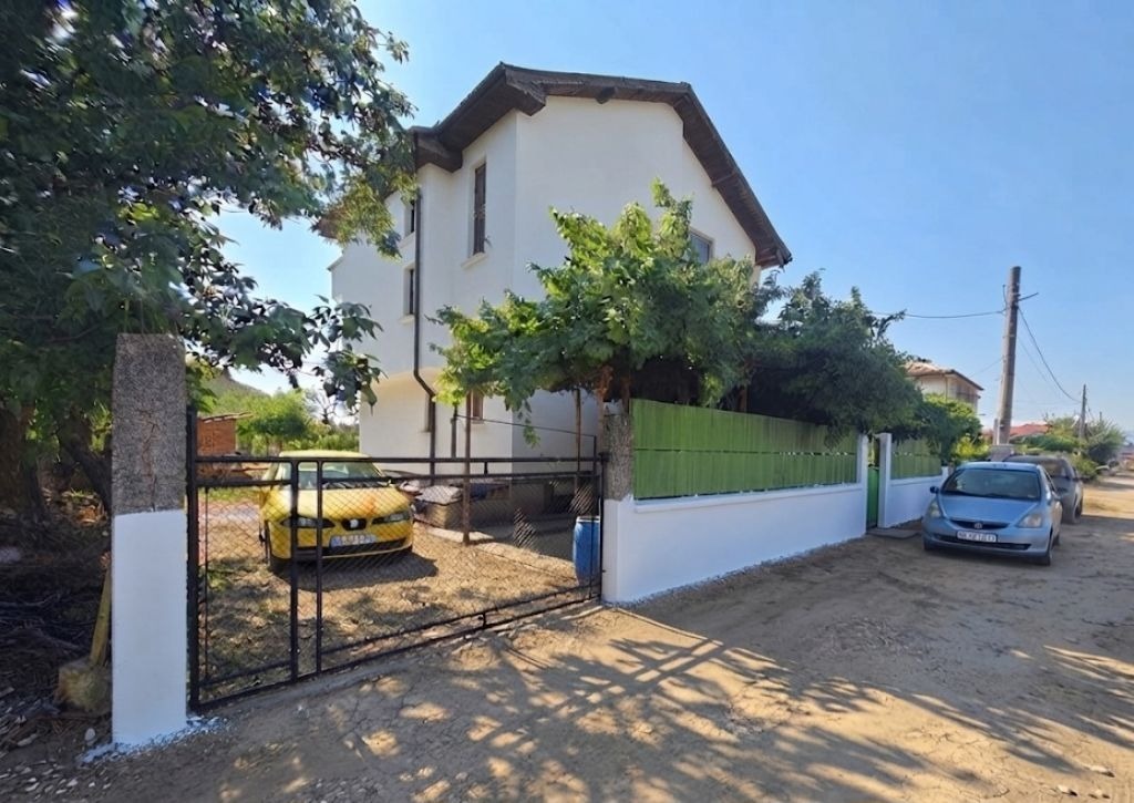 Продава КЪЩА, с. Труд, област Пловдив, снимка 16 - Къщи - 53817975