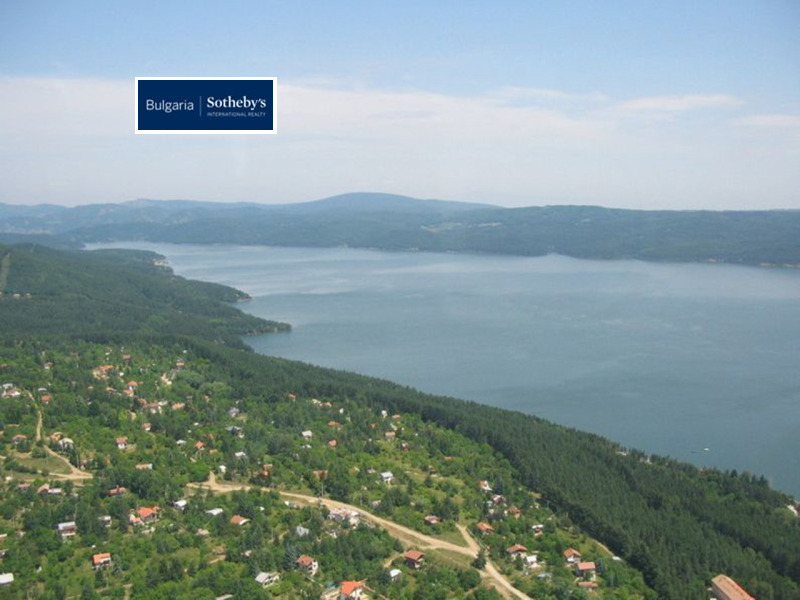 Продава ПАРЦЕЛ в град София, м-т Щъркелово гнездо - 842 кв.м / 43 400 € » 84 883.02 лв., БЪЛГАРИЯ СОТБИС ИНТЕРНЕШЪНЪЛ РИЪЛТИ