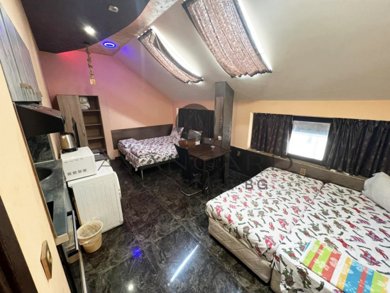 Myytävänä  Studio Plovdiv , Karšijaka , 37 neliömetriä | 95371834