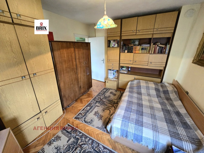 Продава  2-стаен град Русе , Център , 62 кв.м | 41267343 - изображение [7]