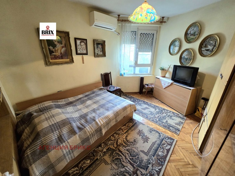 Продава  2-стаен град Русе , Център , 62 кв.м | 41267343 - изображение [8]