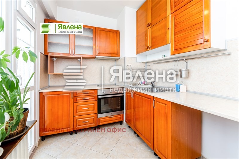 Продава 3-СТАЕН, гр. София, Гоце Делчев, снимка 1 - Aпартаменти - 47348384