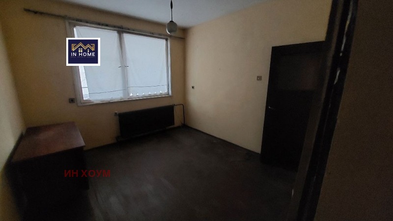 Продава ЕТАЖ ОТ КЪЩА, гр. Мездра, област Враца, снимка 9 - Етаж от къща - 53087711