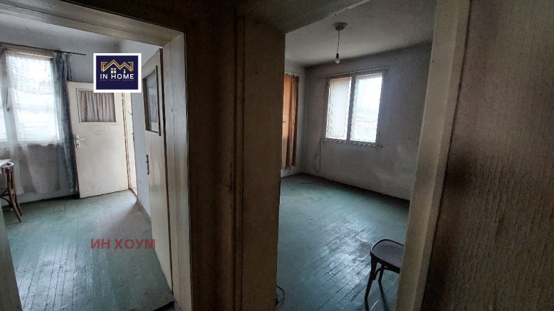 Продава ЕТАЖ ОТ КЪЩА, гр. Мездра, област Враца, снимка 14 - Етаж от къща - 53087711