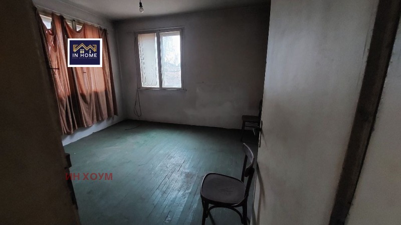 Продава ЕТАЖ ОТ КЪЩА, гр. Мездра, област Враца, снимка 7 - Етаж от къща - 53087711