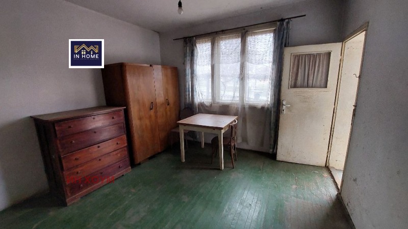 Продава ЕТАЖ ОТ КЪЩА, гр. Мездра, област Враца, снимка 5 - Етаж от къща - 53087711