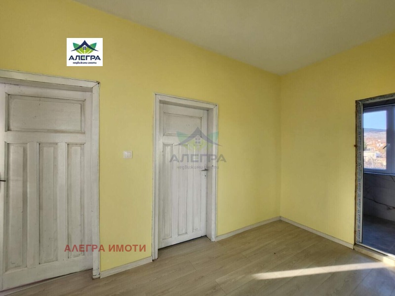 Продава  Huis regio Pazardzjik , Kalugerovo , 78 кв.м | 54916753 - изображение [6]