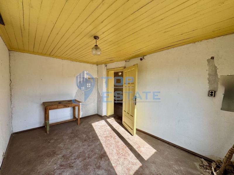 Продава КЪЩА, с. Долна Липница, област Велико Търново, снимка 2 - Къщи - 52332407