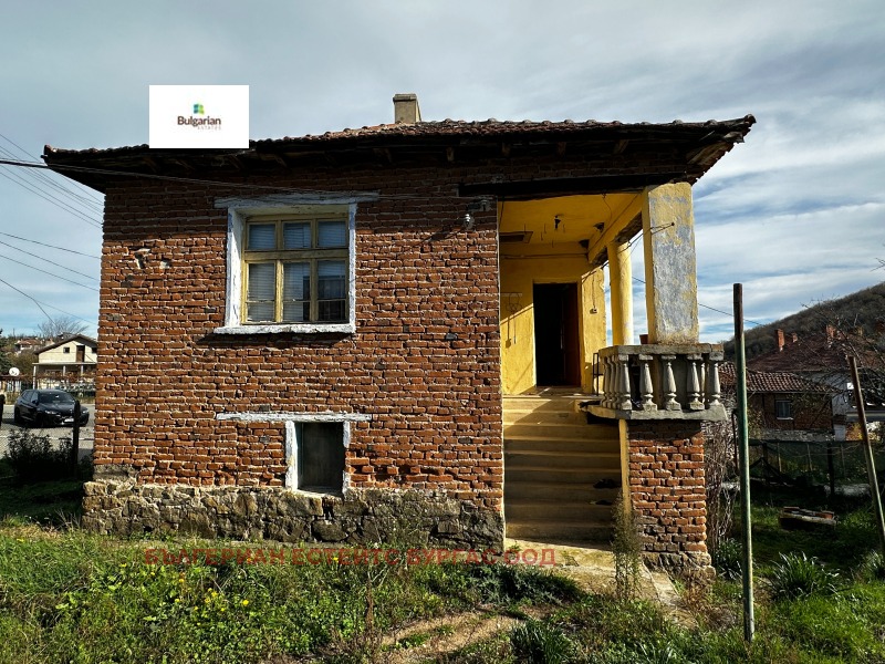 Продава КЪЩА, с. Габър, област Бургас, снимка 2 - Къщи - 52546137