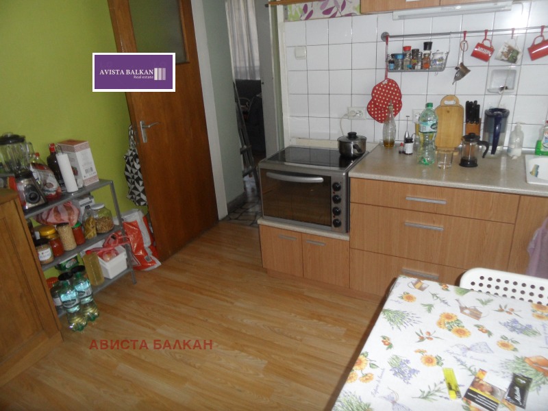 Продава  2-стаен град София , Медицинска академия , 84 кв.м | 47529050 - изображение [11]