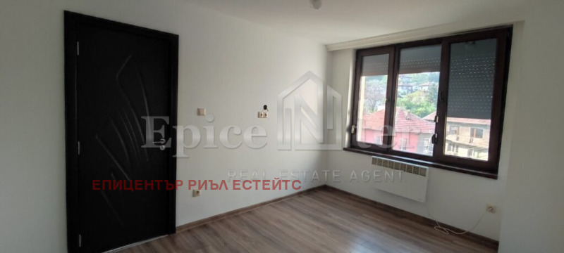 На продаж  1 спальня Перник , Център , 115 кв.м | 89726866 - зображення [8]
