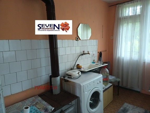 Продава КЪЩА, с. Егълница, област Перник, снимка 5 - Къщи - 55314585
