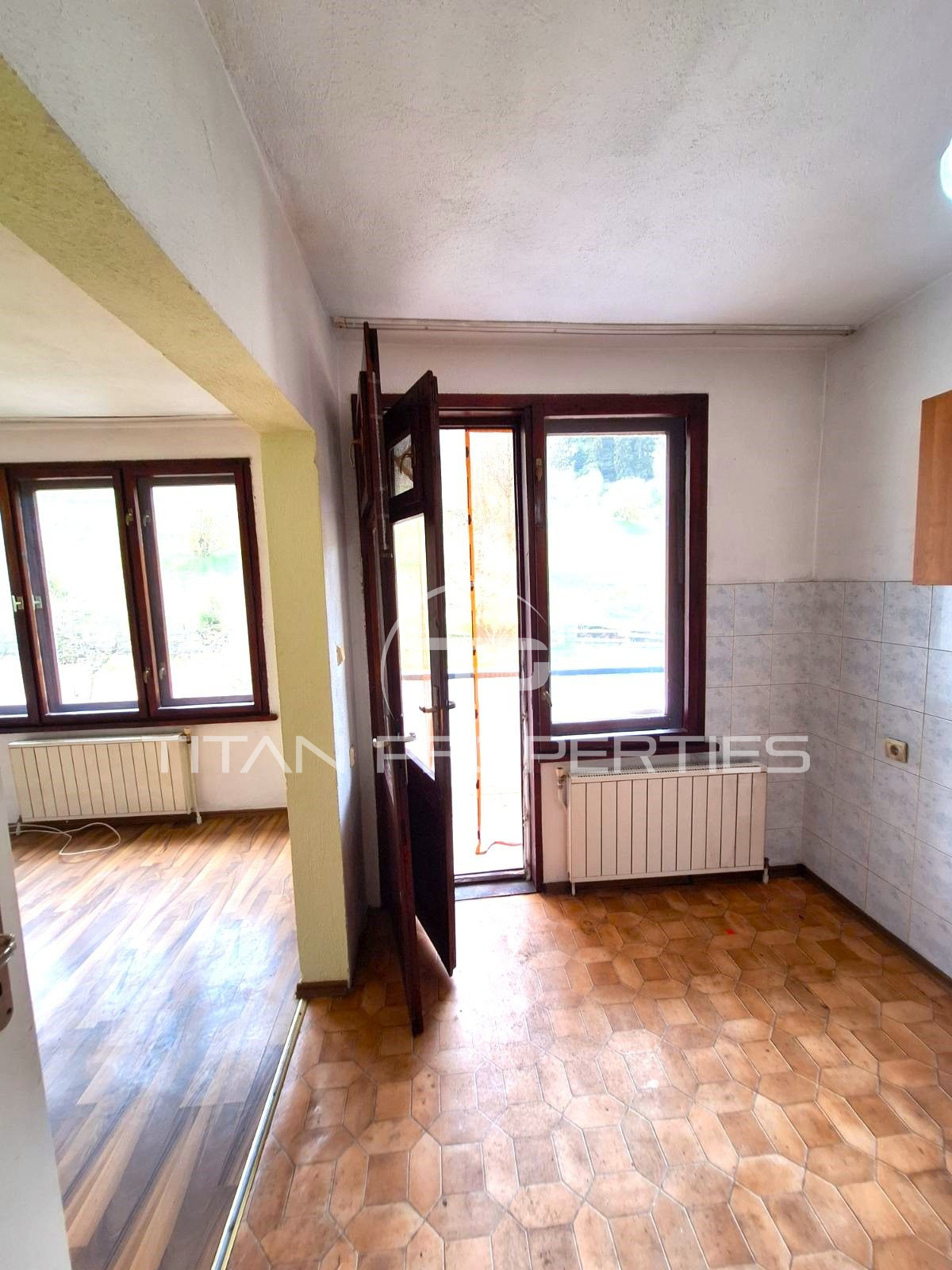 Продава МНОГОСТАЕН, гр. Чепеларе, област Смолян, снимка 15 - Апартаменти - 54407333