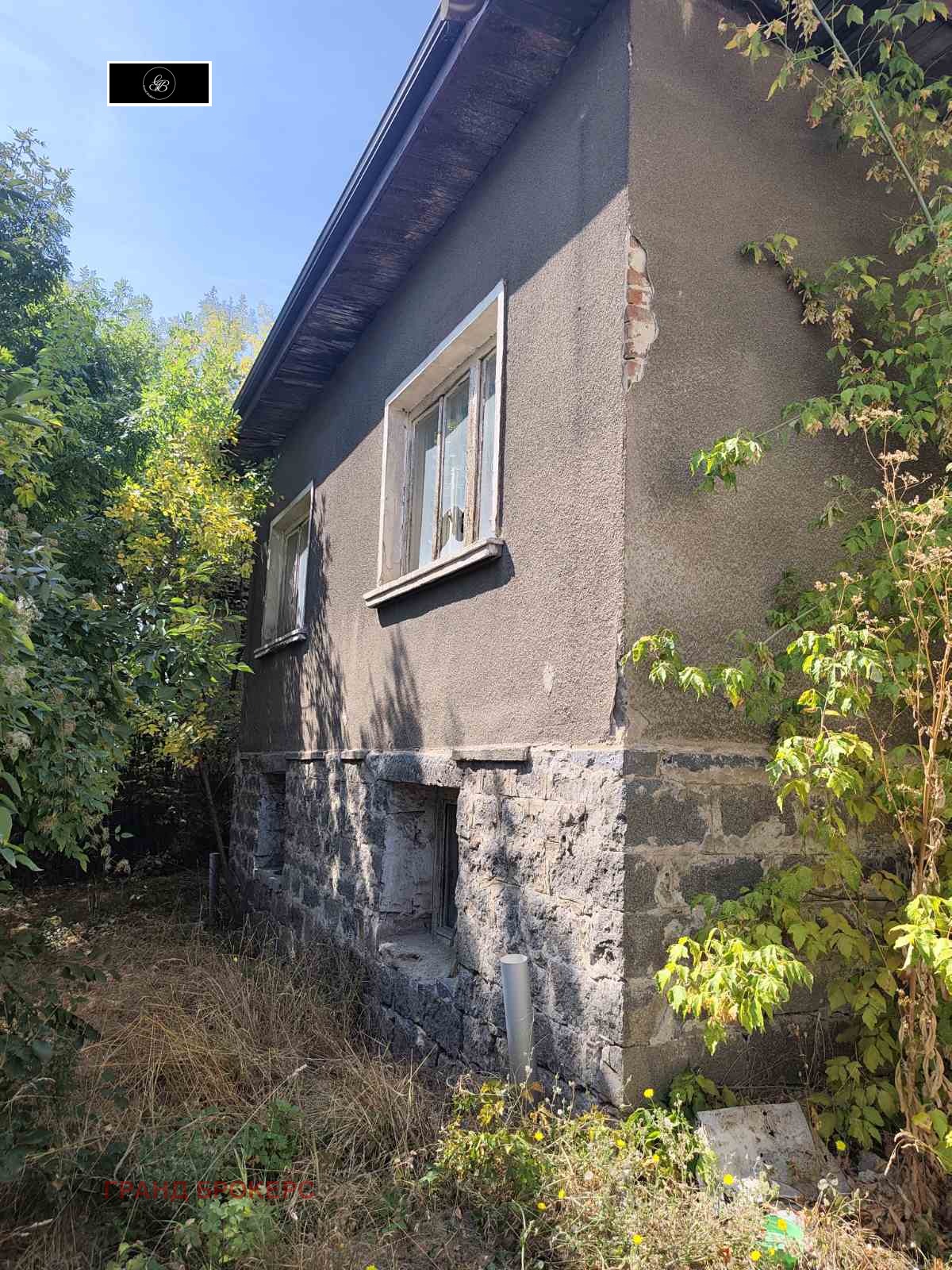 Продава КЪЩА, гр. Перник, Изток