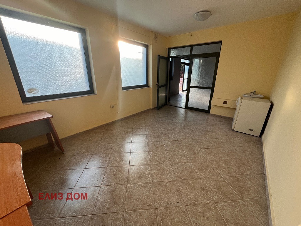 Продава МАГАЗИН, гр. Варна, Бриз, снимка 6 - Магазини - 55801208