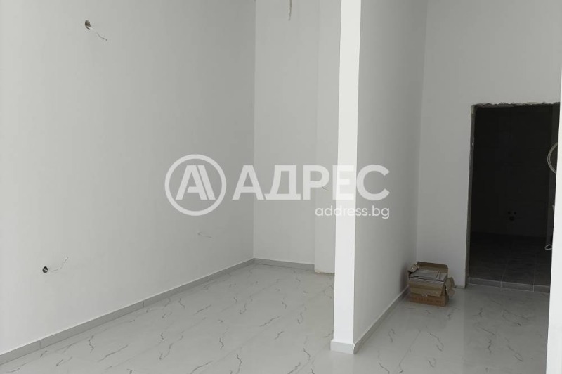 In vendita  Studio Plovdiv , Sadijski , 45 mq | 40153835