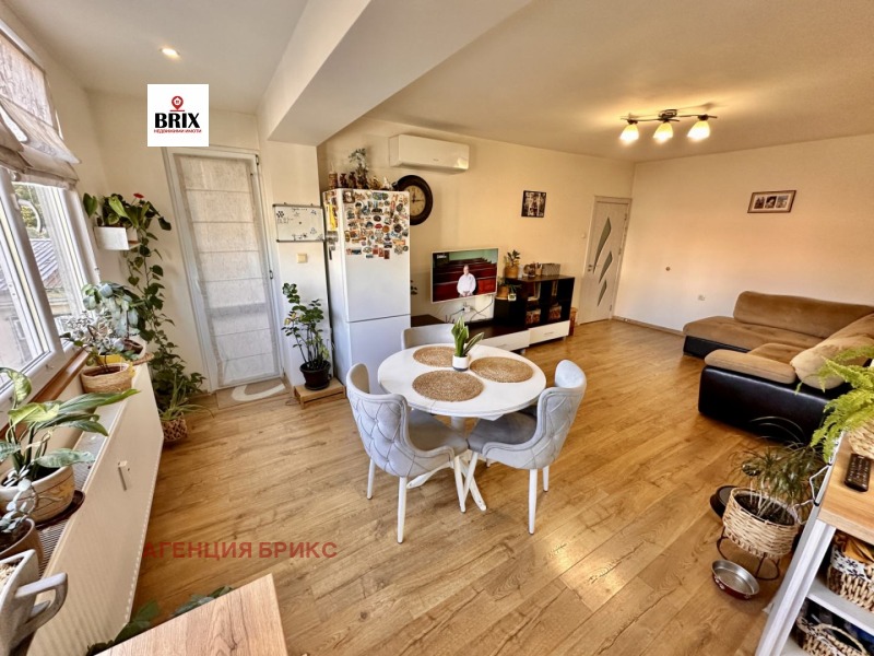 Продава  2-стаен град Русе , Широк център , 67 кв.м | 96924331