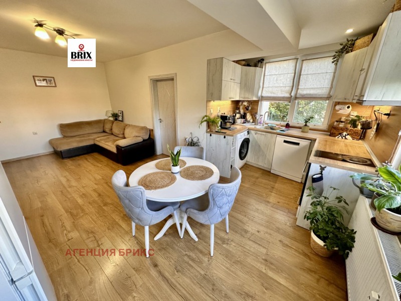 Продава  2-стаен град Русе , Широк център , 67 кв.м | 96924331 - изображение [2]