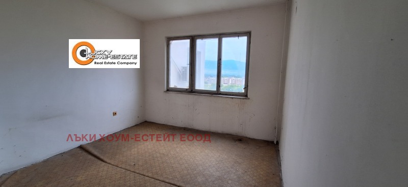 For Sale  2 bedroom Plovdiv , Yuzhen , 100 sq.m | 77366176 - image [2]