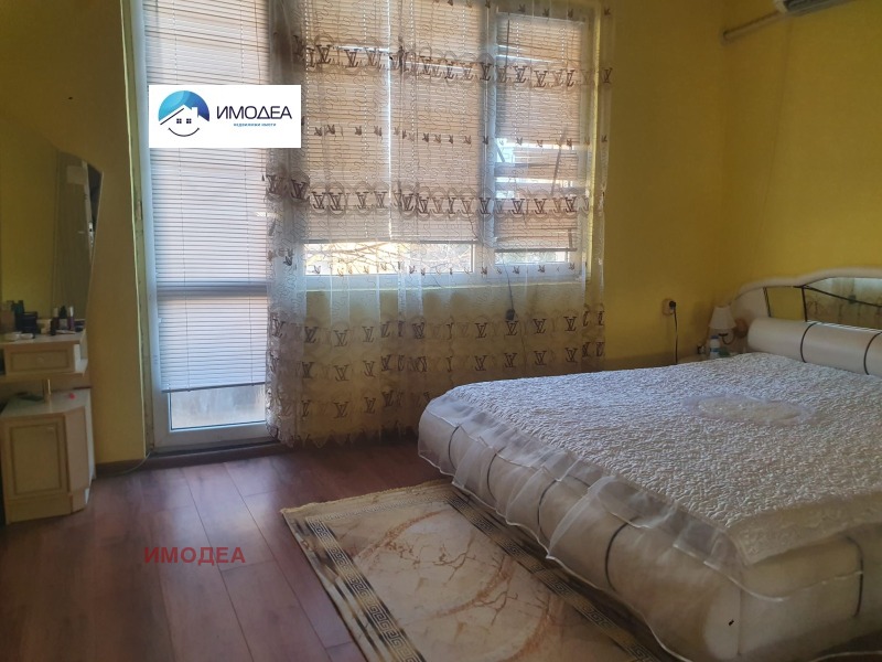 Продава ЕТАЖ ОТ КЪЩА, гр. Павликени, област Велико Търново, снимка 3 - Етаж от къща - 53163361