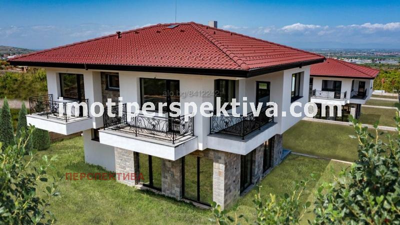Продава  Къща област Пловдив , с. Марково , 205 кв.м | 82658025