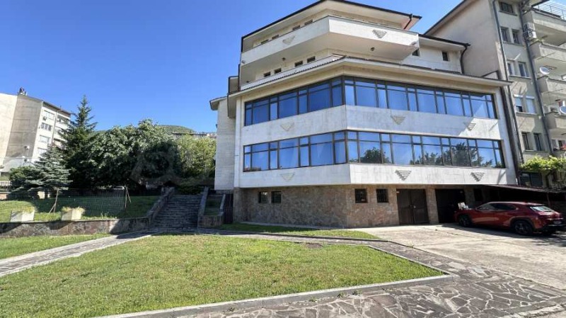 Satılık  Endüstriyel bina bölge Filibe , Karlovo , 1300 metrekare | 54174317 - görüntü [11]