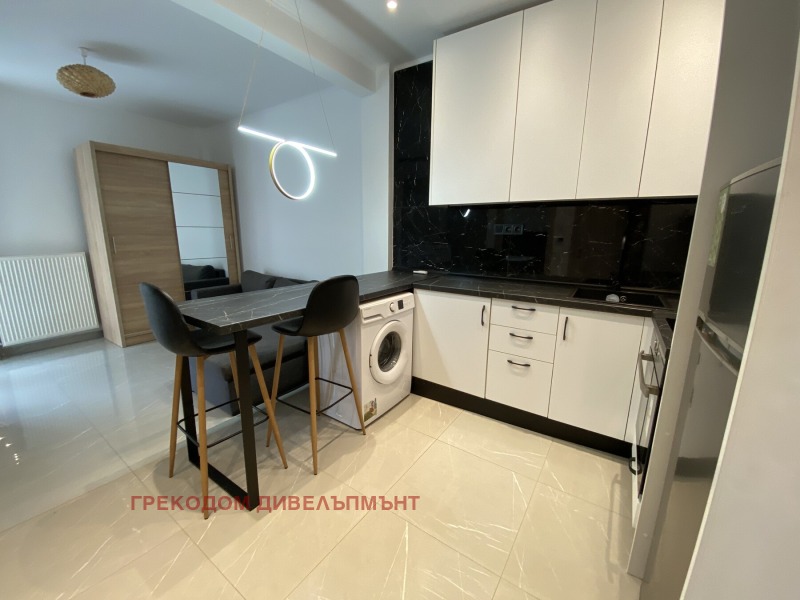 Продава 2-СТАЕН в Гърция, Солун - 40 кв.м / 80 000 € » 156 466.40 лв., ГРЕКОДОМ ДИВЕЛЪПМЪНТ
