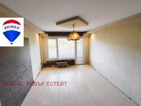 Продава 3-стаен град Русе Родина 2 - [1] 