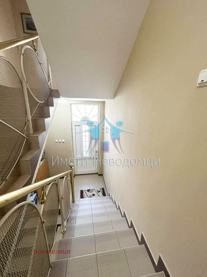 Продава  Етаж от къща град Шумен , Център , 131 кв.м | 75430250 - изображение [6]