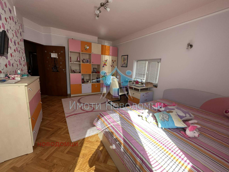 Продава  Етаж от къща град Шумен , Център , 131 кв.м | 75430250 - изображение [3]