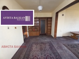 Продава Етаж от къща