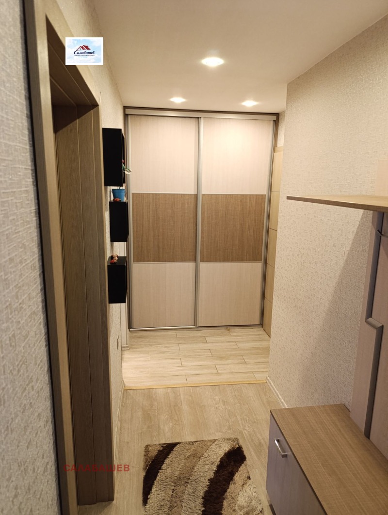 Продава  2-стаен град Пазарджик , Център , 61 кв.м | 49608840 - изображение [5]