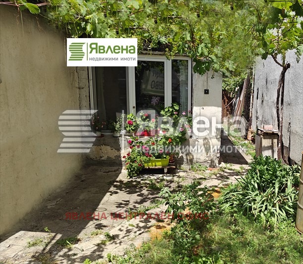 Продава КЪЩА, гр. София, Модерно предградие, снимка 2 - Къщи - 48950977