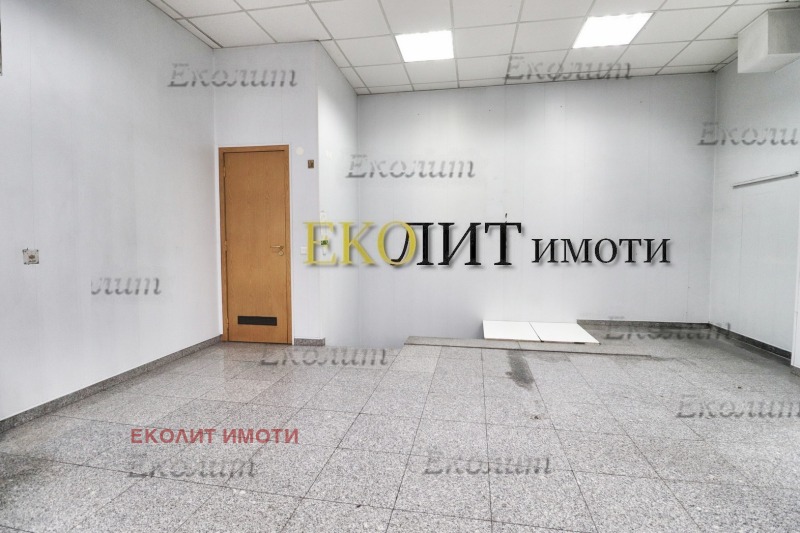 Na prodej  Prodejna Sofia , Manastirski livadi , 87 m2 | 63942451