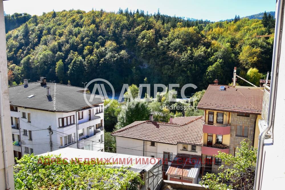 Продава ЕТАЖ ОТ КЪЩА, гр. Смолян, Стар център, снимка 6 - Етаж от къща - 55996116