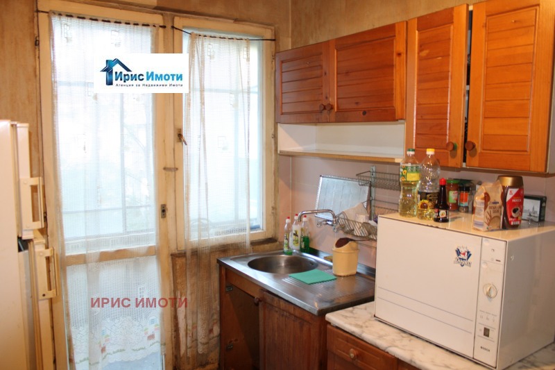 Продава  3-стаен град София , Карпузица , 120 кв.м | 56733022 - изображение [4]
