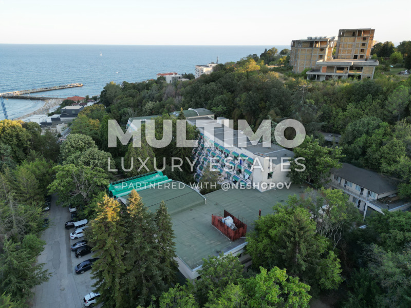 For Sale  Hotel Varna , k.k. Zlatni pyasatsi , 26000 sq.m | 54609595 - image [2]