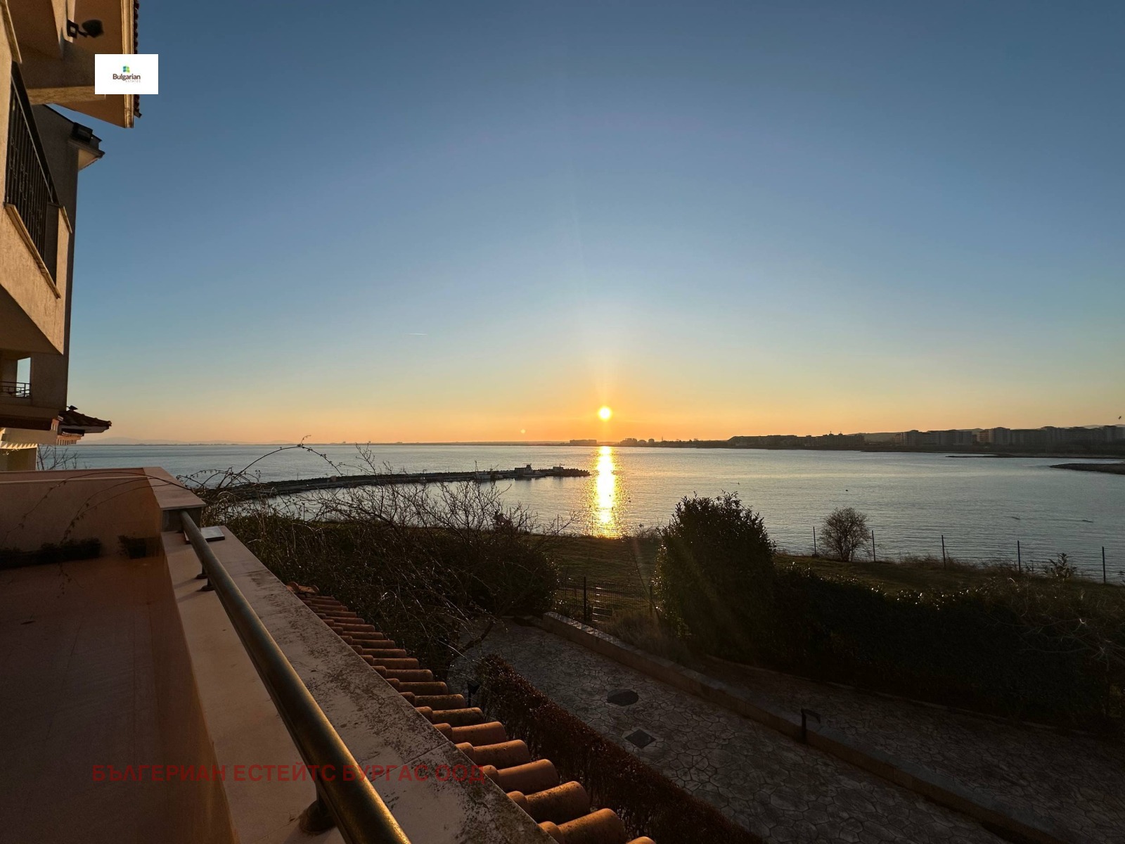 Продава 3-СТАЕН, гр. Ахелой, област Бургас