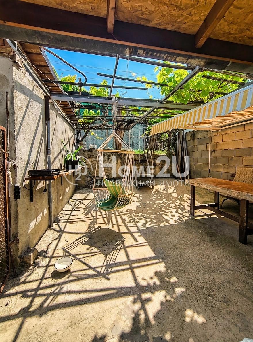 Продава КЪЩА, гр. Провадия, област Варна, снимка 2 - Къщи - 53873253